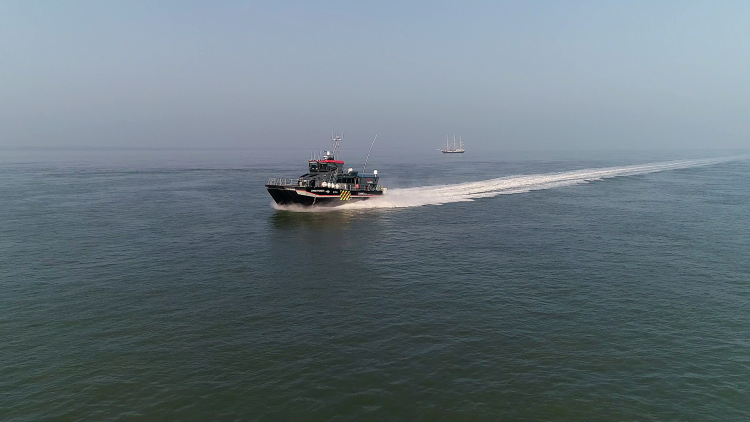 Bilde til saken World’s First Hybrid-Powered Surface Effect Ship