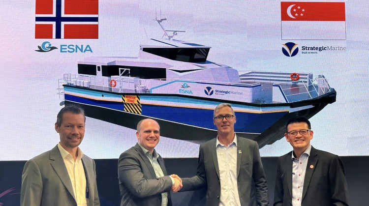 Bilde til saken ESNA and Strategic Marine join forces to offer Surface Effect Ship (“SES”) Crew Transfer Vessels (“CTV”) to the market
